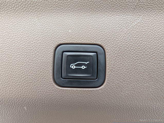 used 2022 GMC Yukon car, priced at $61,000