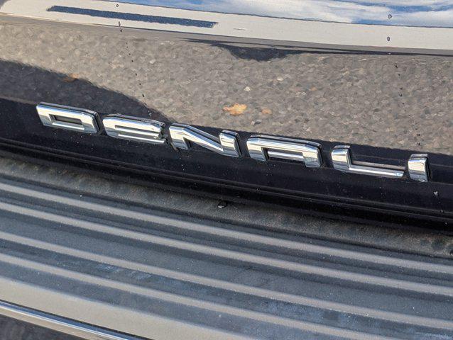 used 2022 GMC Yukon car, priced at $61,000