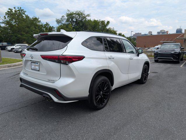 used 2023 Toyota Highlander car, priced at $39,929