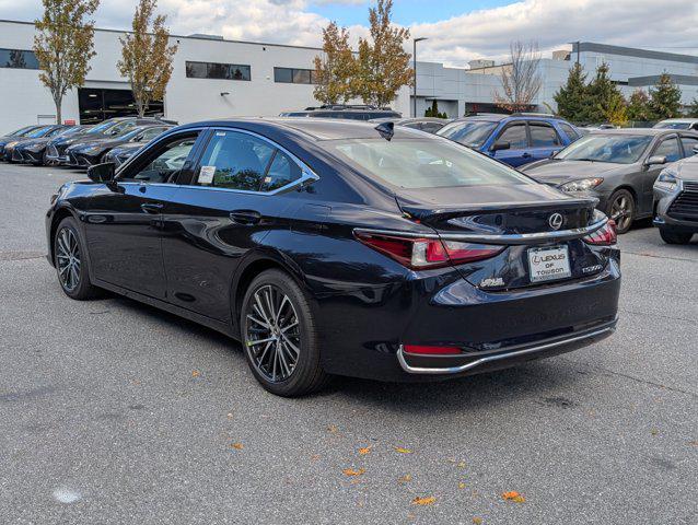 new 2025 Lexus ES 300h car, priced at $47,979