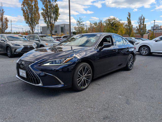 new 2025 Lexus ES 300h car, priced at $47,979
