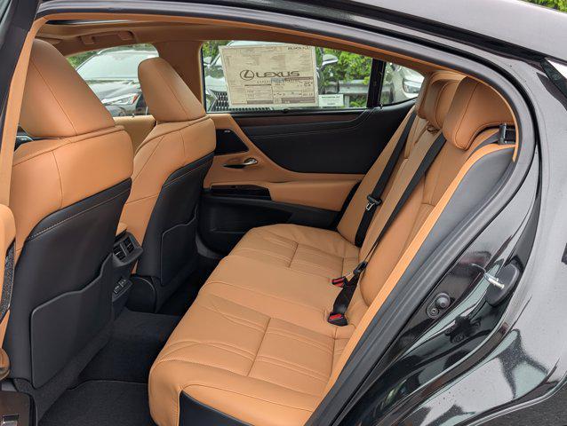 new 2025 Lexus ES 350 car, priced at $55,394