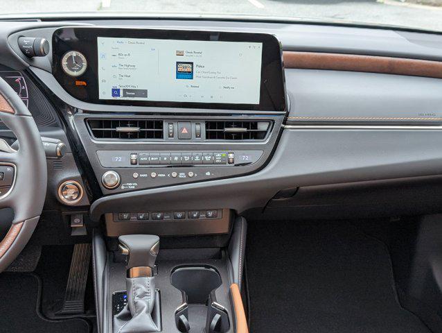 new 2025 Lexus ES 350 car, priced at $55,394