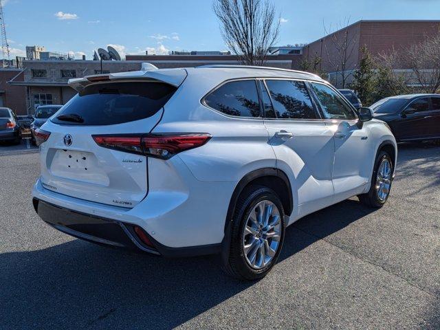 used 2020 Toyota Highlander Hybrid car