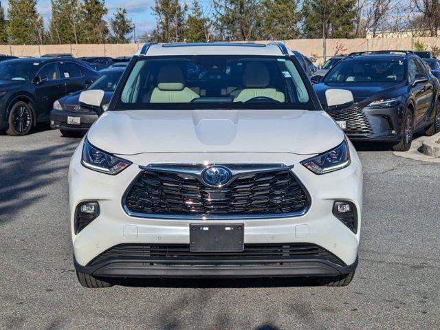 used 2020 Toyota Highlander Hybrid car