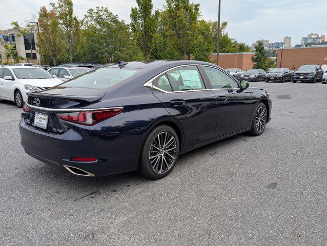 new 2025 Lexus ES 350 car, priced at $46,040