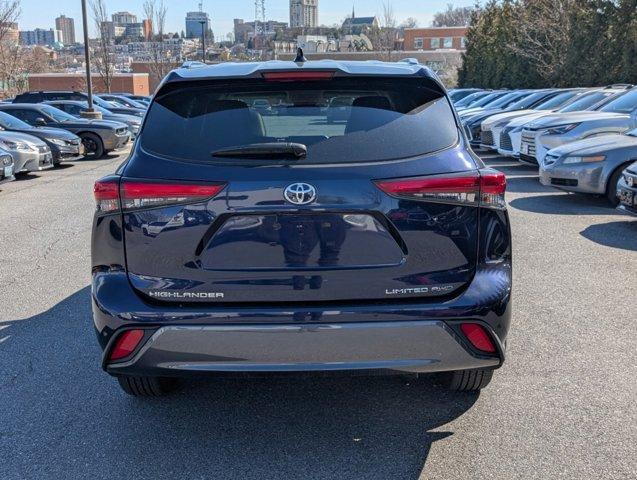 used 2022 Toyota Highlander car, priced at $40,984