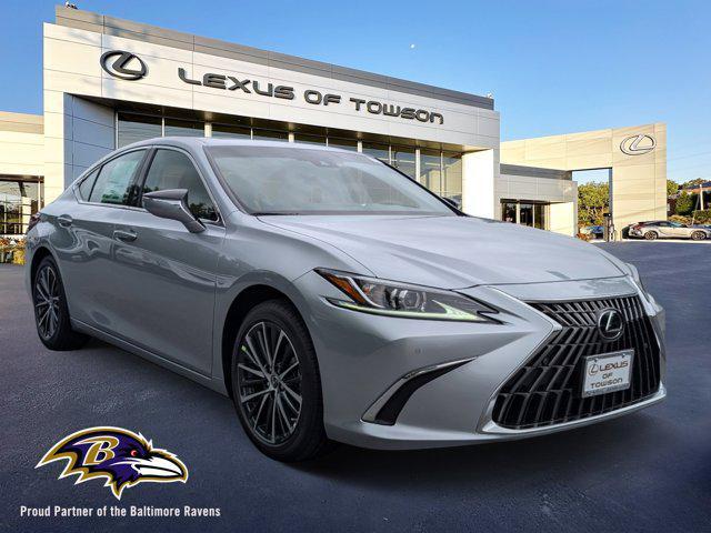 new 2025 Lexus ES 300h car, priced at $48,774