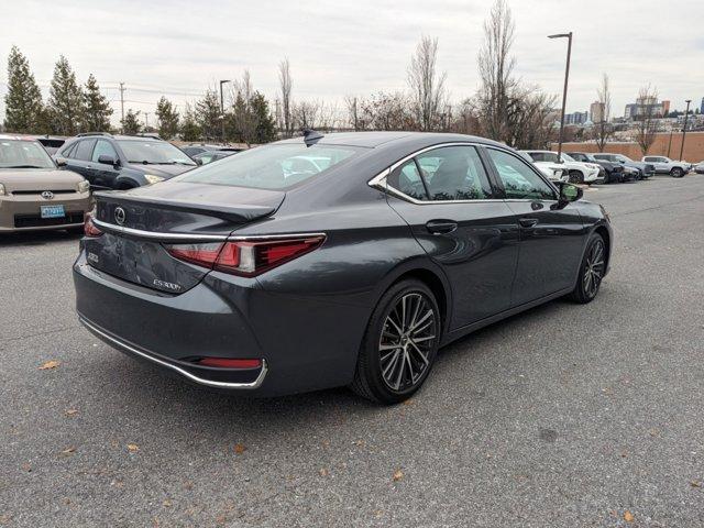 used 2024 Lexus ES 300h car, priced at $44,000