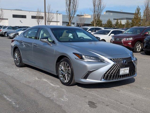 used 2022 Lexus ES 300h car, priced at $44,500