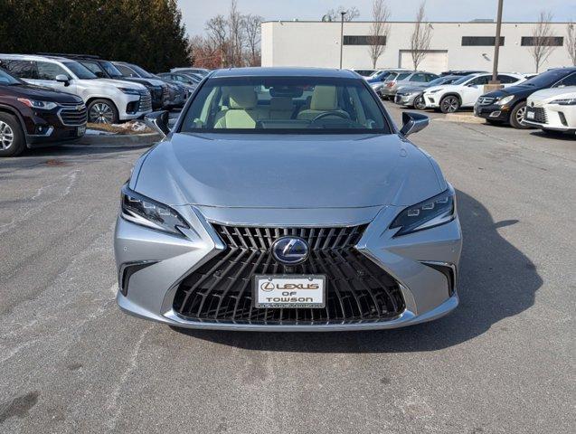 used 2022 Lexus ES 300h car, priced at $44,500