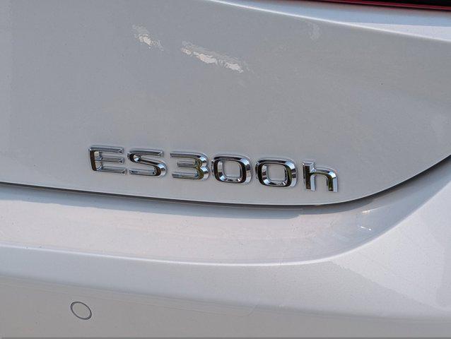 new 2025 Lexus ES 300h car, priced at $49,869