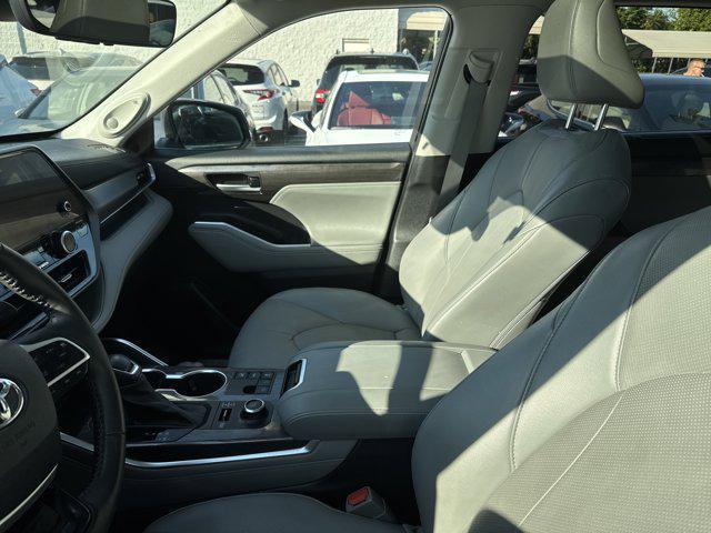 used 2023 Toyota Highlander car, priced at $41,864