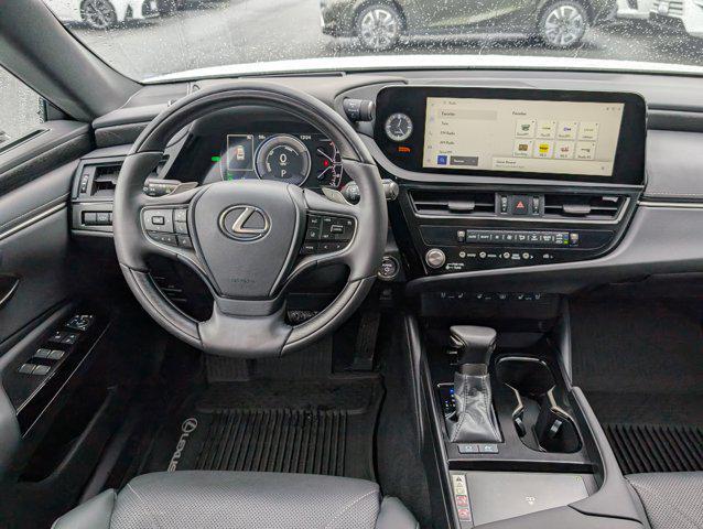 used 2024 Lexus ES 300h car, priced at $45,590