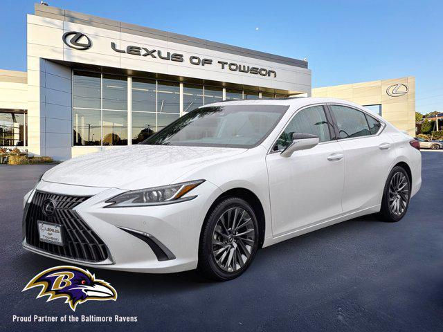 used 2024 Lexus ES 300h car, priced at $45,590