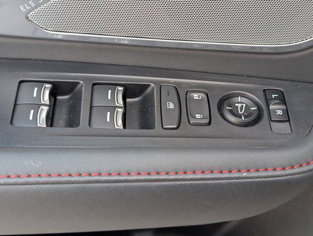 used 2022 Acura RDX car, priced at $35,587