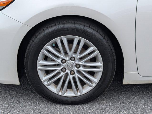 used 2018 Lexus ES 350 car, priced at $23,752