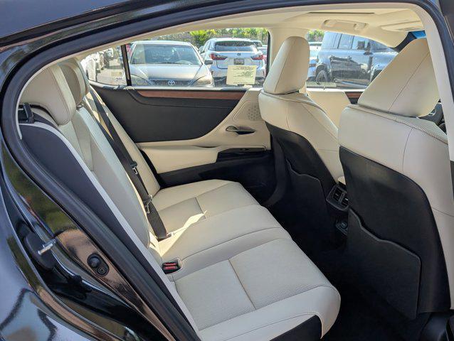 new 2025 Lexus ES 300h car, priced at $49,654