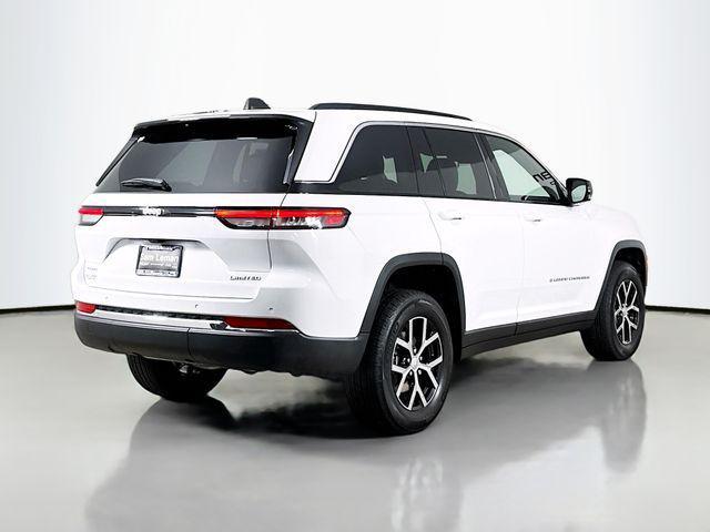 new 2025 Jeep Grand Cherokee car, priced at $38,900