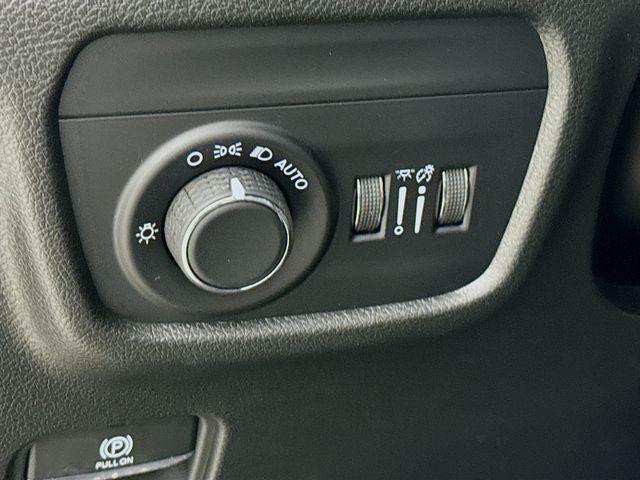 new 2025 Jeep Grand Cherokee L car, priced at $42,725