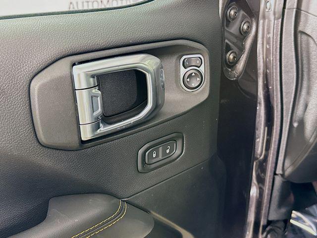 new 2025 Jeep Wrangler car, priced at $51,515