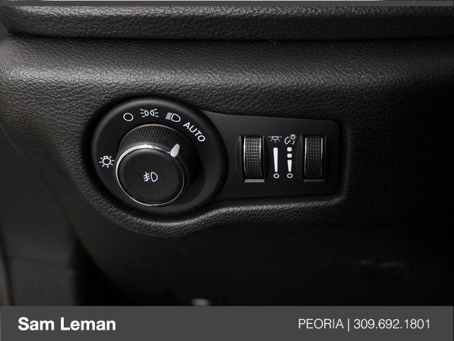 new 2025 Chrysler Pacifica car, priced at $40,140