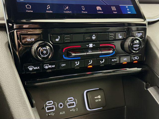 new 2025 Jeep Grand Cherokee L car, priced at $41,995