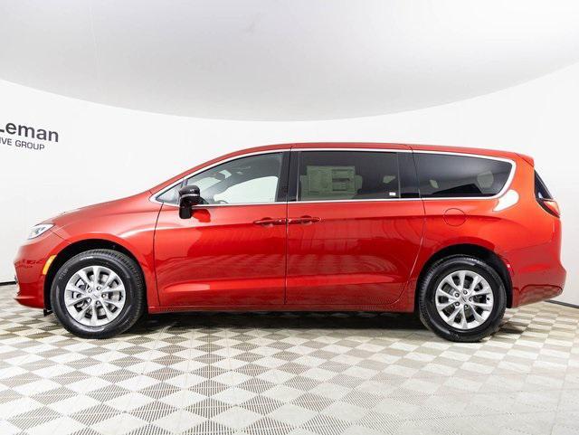 new 2025 Chrysler Pacifica car, priced at $40,915