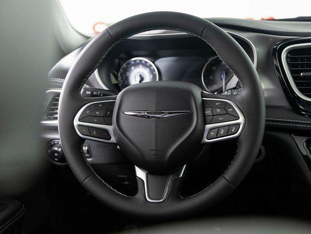 new 2025 Chrysler Pacifica car, priced at $41,915