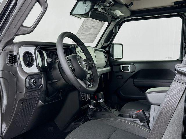new 2025 Jeep Gladiator car, priced at $41,850