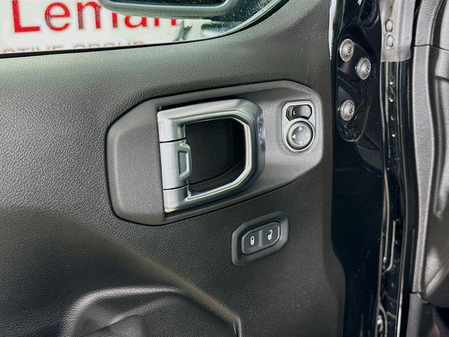 new 2025 Jeep Gladiator car, priced at $41,850