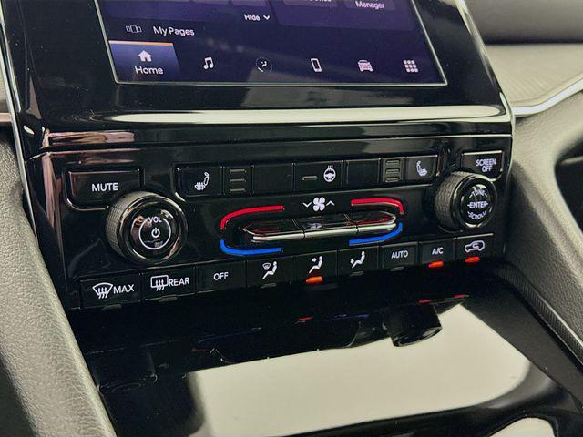 new 2025 Jeep Grand Cherokee car, priced at $39,230