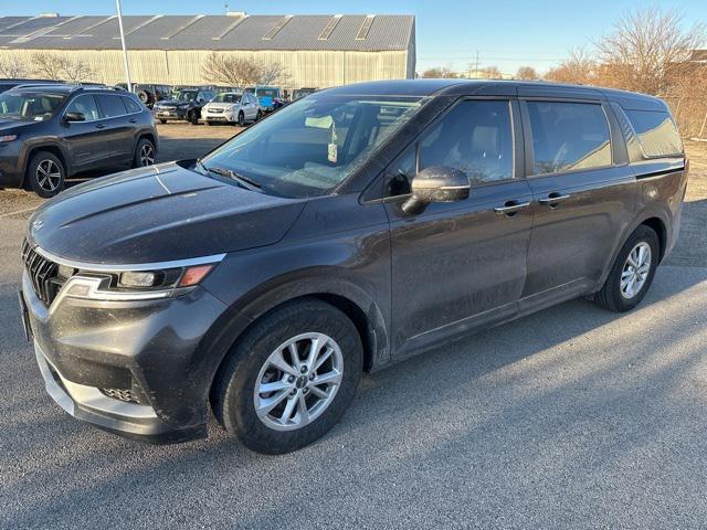 used 2023 Kia Carnival car, priced at $30,775