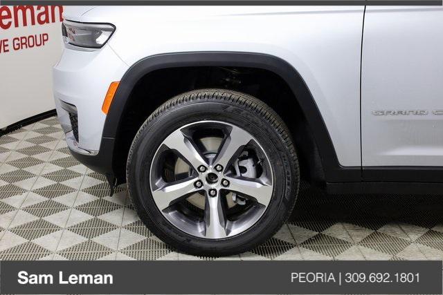 new 2024 Jeep Grand Cherokee L car, priced at $45,535