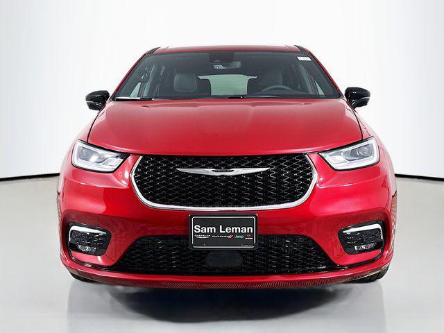 new 2026 Chrysler Pacifica car, priced at $43,230