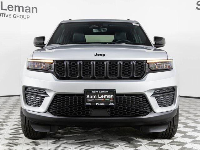 new 2025 Jeep Grand Cherokee car, priced at $40,030