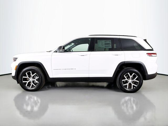 new 2025 Jeep Grand Cherokee car, priced at $40,915