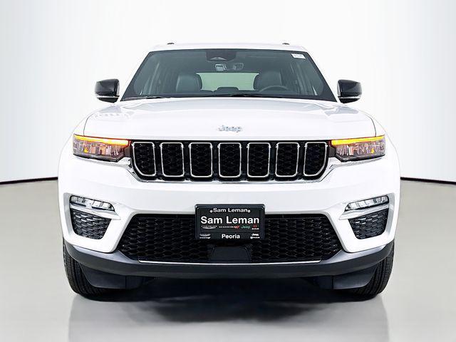 new 2025 Jeep Grand Cherokee car, priced at $38,900