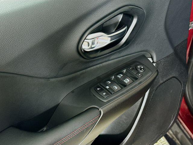 used 2021 Jeep Cherokee car, priced at $19,995