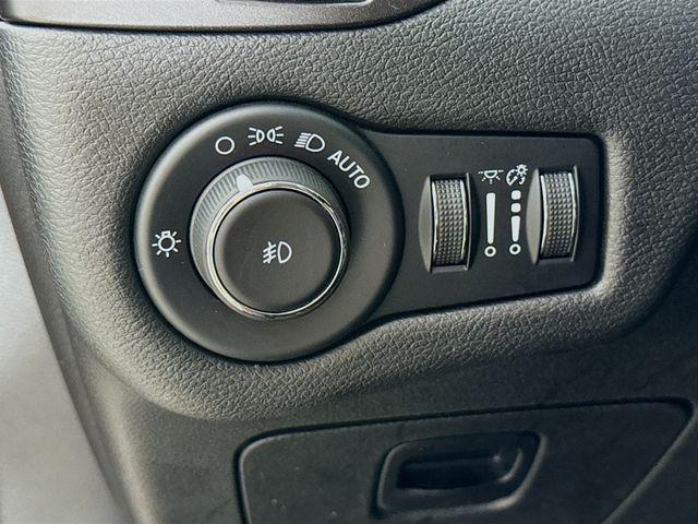 used 2021 Jeep Cherokee car, priced at $19,995