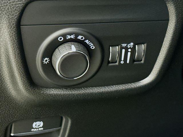 new 2025 Jeep Grand Cherokee L car, priced at $38,920