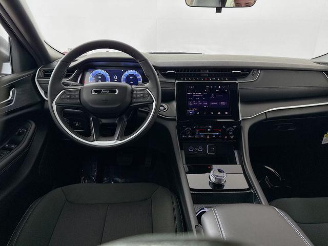 new 2025 Jeep Grand Cherokee L car, priced at $38,920