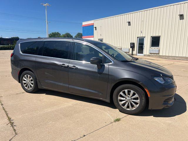 used 2017 Chrysler Pacifica car, priced at $9,500