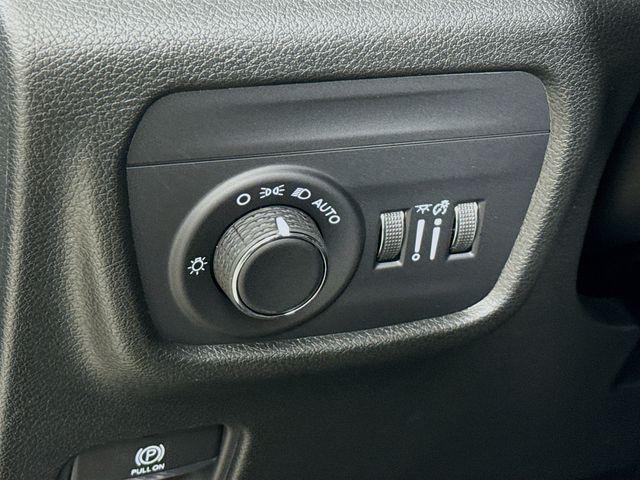 new 2025 Jeep Grand Cherokee car, priced at $37,170