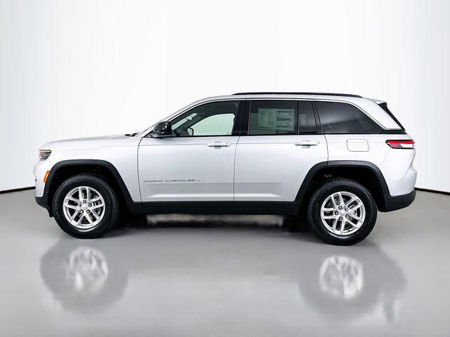 new 2025 Jeep Grand Cherokee car, priced at $37,170