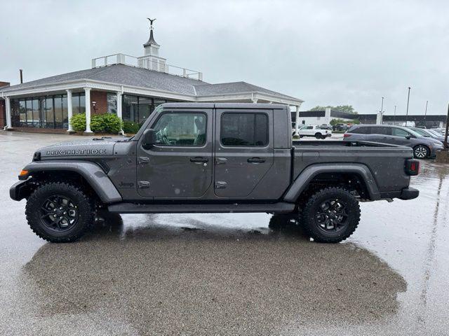 new 2025 Jeep Gladiator car, priced at $40,327