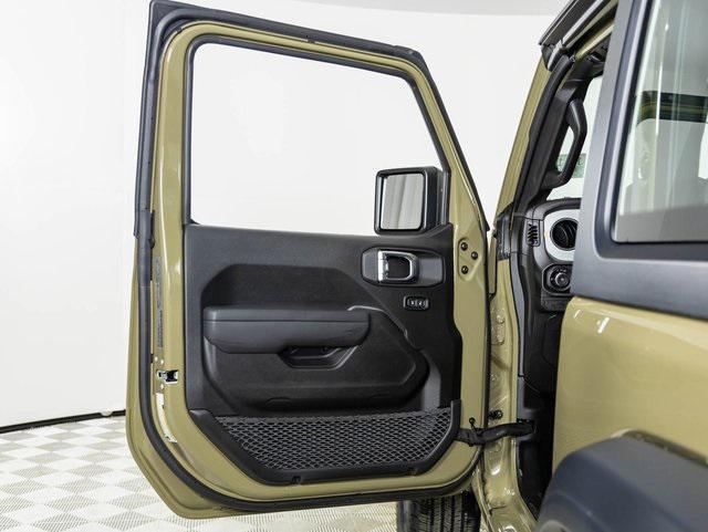 new 2025 Jeep Wrangler car, priced at $31,550