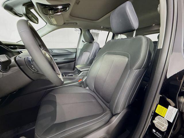 used 2023 Jeep Grand Cherokee car, priced at $31,975