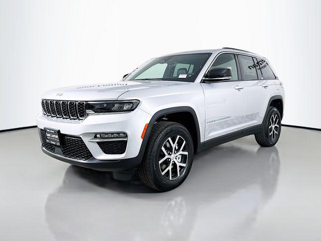 new 2025 Jeep Grand Cherokee car, priced at $43,010