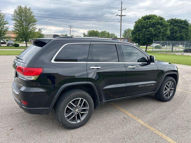 used 2017 Jeep Grand Cherokee car, priced at $14,975
